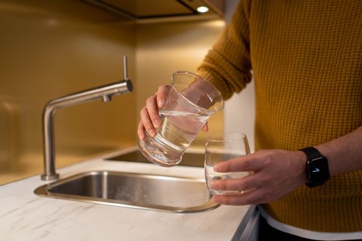 Filling a glass from an under-sink RO tap
